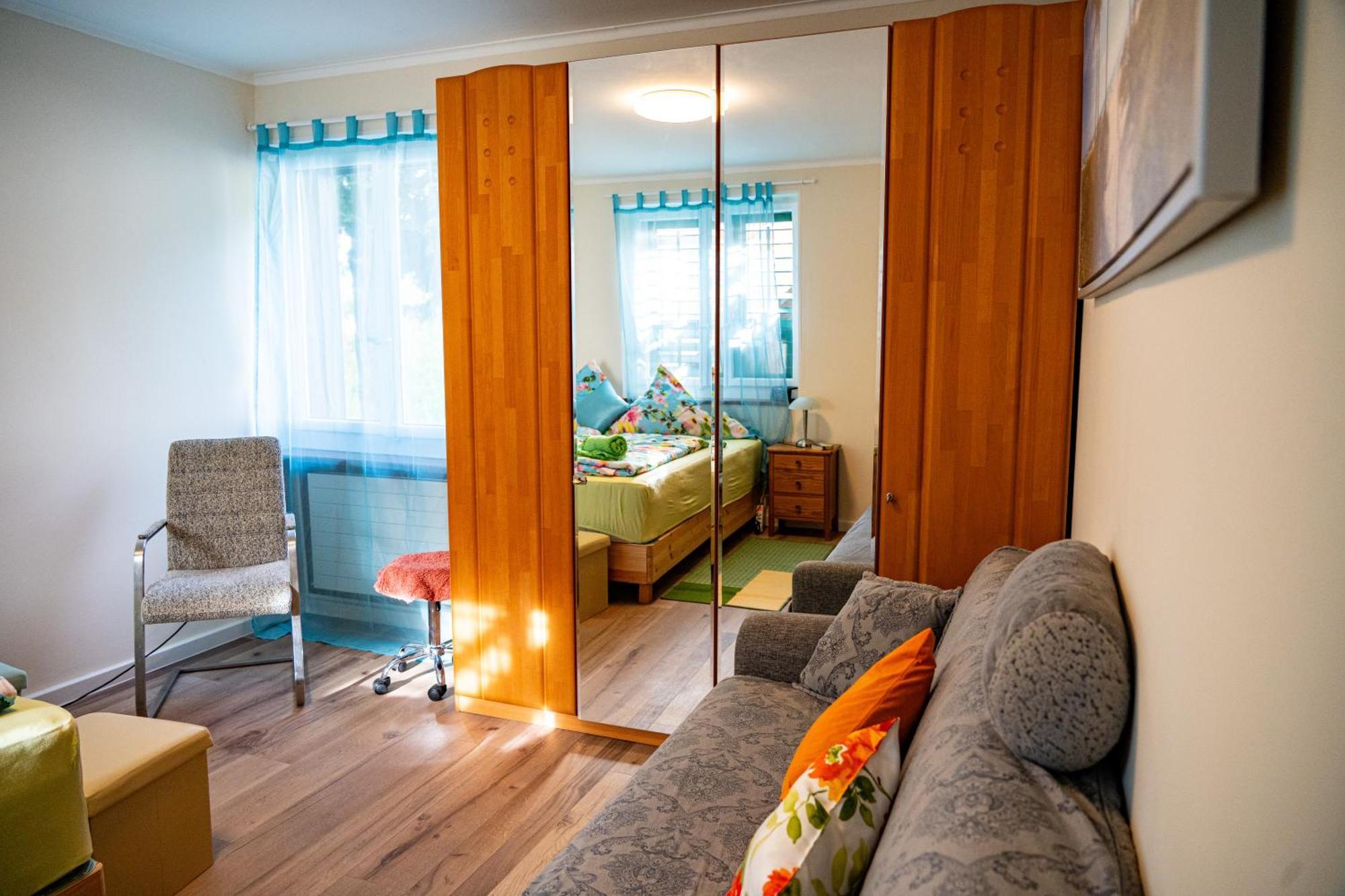 Gemuetliche Wohnung Mit Terasse Und Feuerstelle Lengnau Экстерьер фото