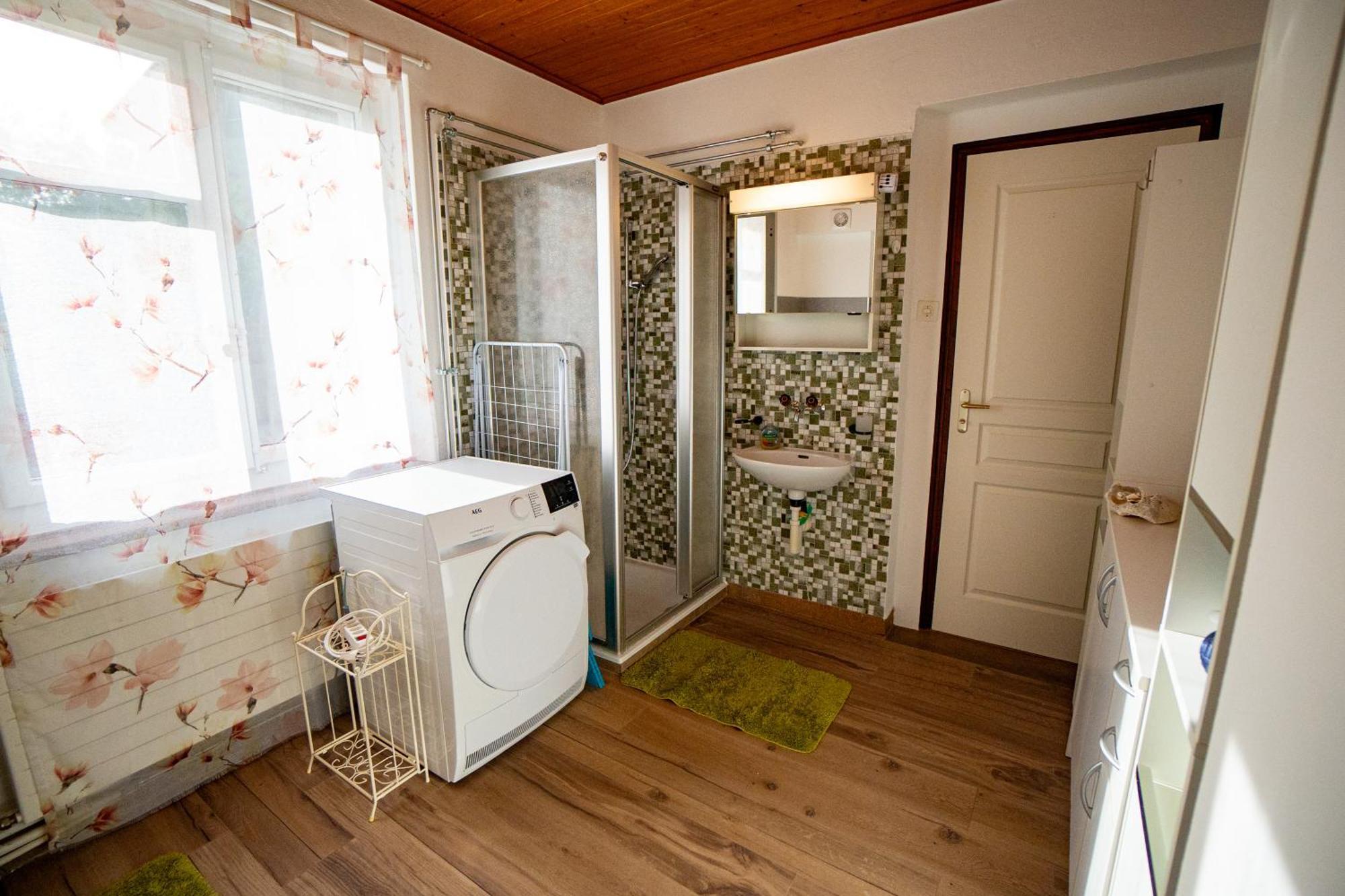 Gemuetliche Wohnung Mit Terasse Und Feuerstelle Lengnau Экстерьер фото